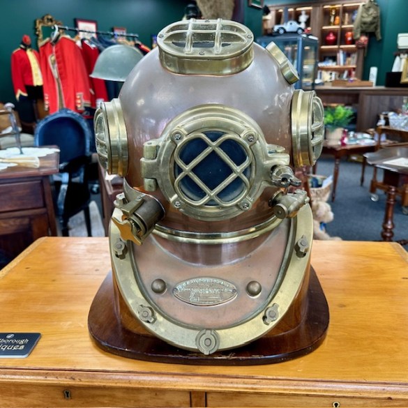 Divers Helmet 1